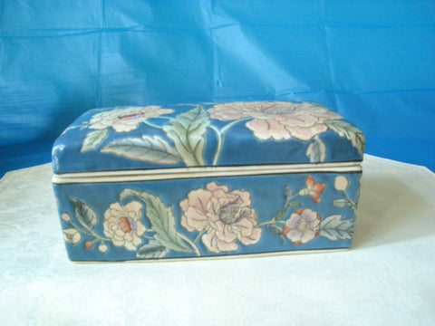 Japanese Blue Porcelain Floral Trinket Box with Matching Top - FayZen's Kreations
