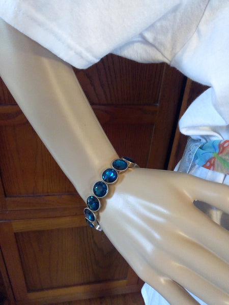 Blue Topaz Colored Stretch Bracelet - FayZen's Kreations